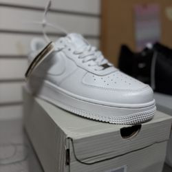 Air Force Ones  100$