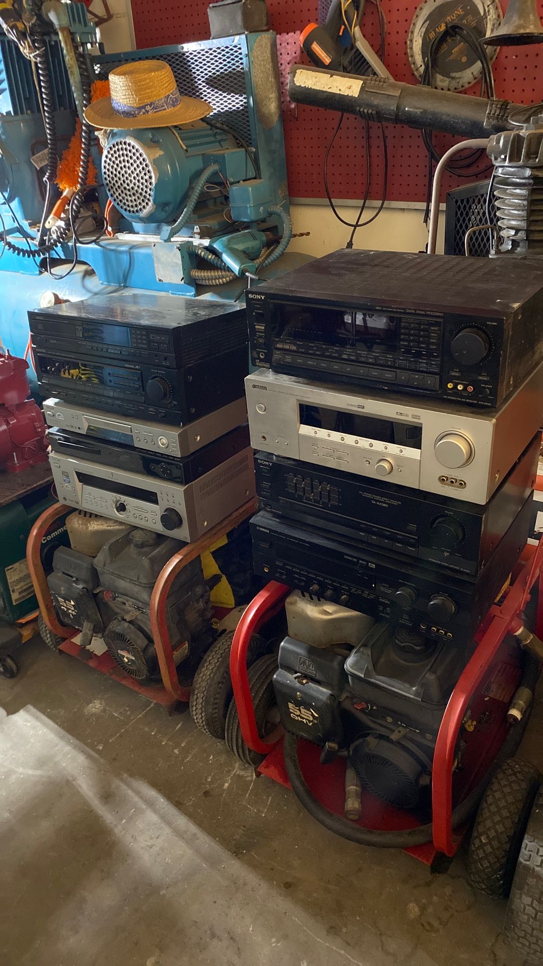6  Stereo. And  3 Cd Players