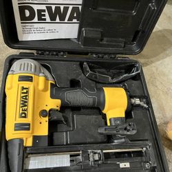 Dewalt Finish Nailer