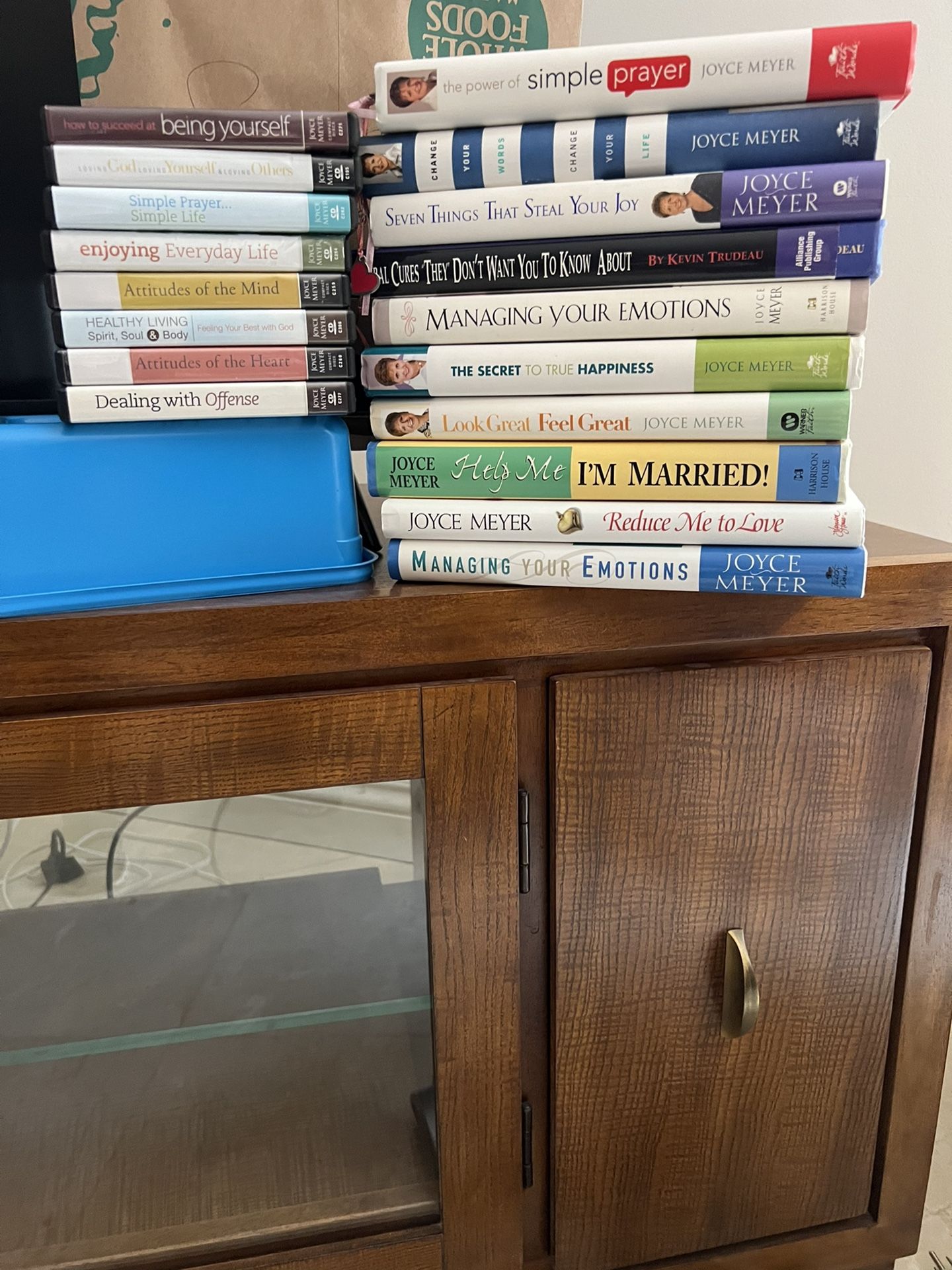JOYCE MEYERS CD’s And BOOKS $3 Each