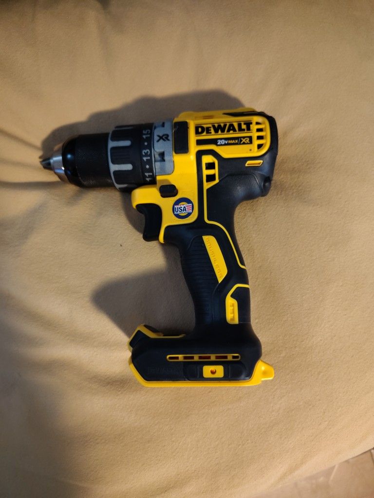 DeWalt XR Hammer Drill Dcd791