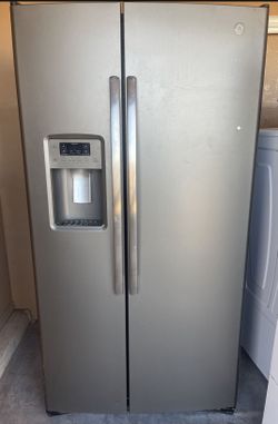 GE Refrigerator 