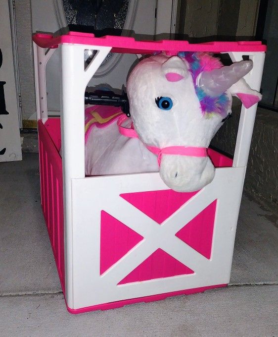 Stable Buddies Willow Unicorn 6v Plush Ride-On