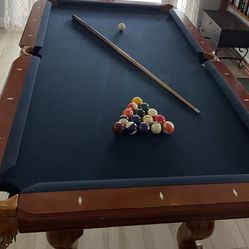 8ft Pool Table