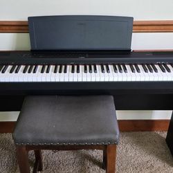 YAMAHA P-125 88-key digital PIANO for SALE 