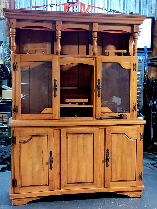 Vintage Hard Rock Maple China Cabinet Or Hutch 