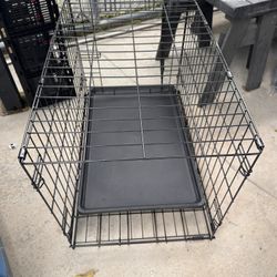 Meduim dog kennel 