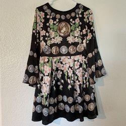 Women’s medium floral print skater dress