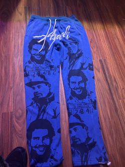 Asaali sweats size large