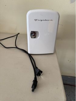 Frigidaire Mini Refrigerator (Personal Cooler) – White