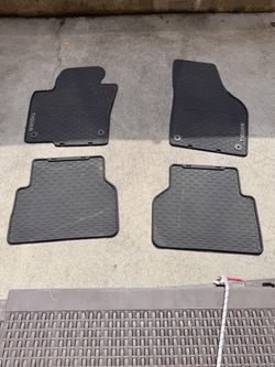 Volkswagen Tiguan Rubber floor mats