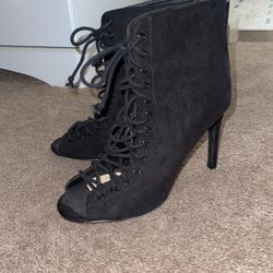 Heels Size 8 Women’s 