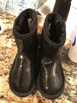 Arizona fur lined boots