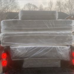King Pillowtop Mattress And Box Spring New In Plastic Free Delivery In Atlanta 
