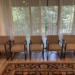 5 Dining/living Room Chairs For Sale $60 Or Best Offer.
