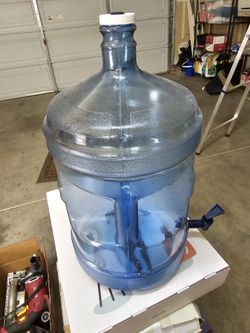 5 Gallon Water Bottle With Dispenser