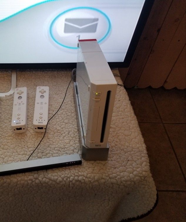 Wii Console With Wii Fit
