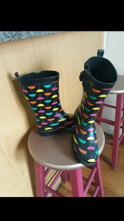 Rain boots size 6