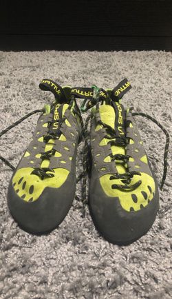 mountain climbing shoes