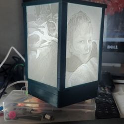 Custom 3D Printed Lithophane Lamp