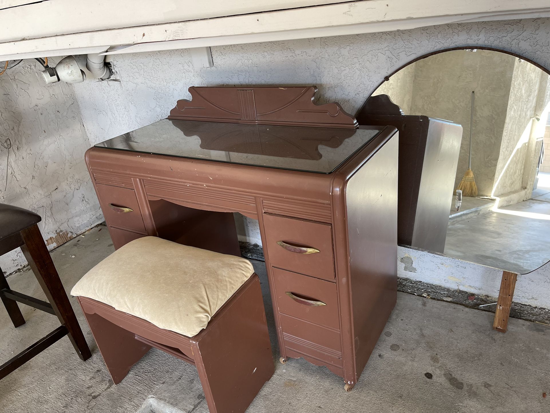 Vanity With Mirror And Stool (Antique) But Painted With Custom Glass Top MUST SELL FAST MOVING MAKE OFFER 42 x18