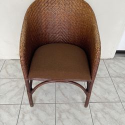 MCM Antique wicker chair 28*30 perfect condition