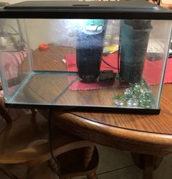 5 Gallon Tank/LED light top/2 filters