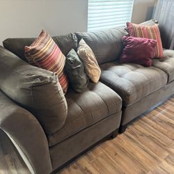 Cindy Crawford Home Sectional Couch 