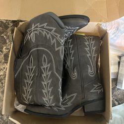 Women 10in Laced Cowboy Boots