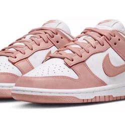 Nike Men’s Dunk Low Shoes Size 9.5