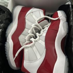 Jordan 11Cherry DS (8.5M)