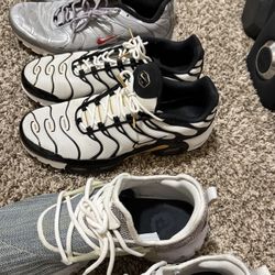 Nike Sneakers Size 11.5