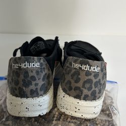 Hey Dude Slip On Flat Moccasins With Laces Size 5