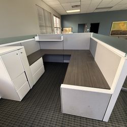 2 Knoll cubicles