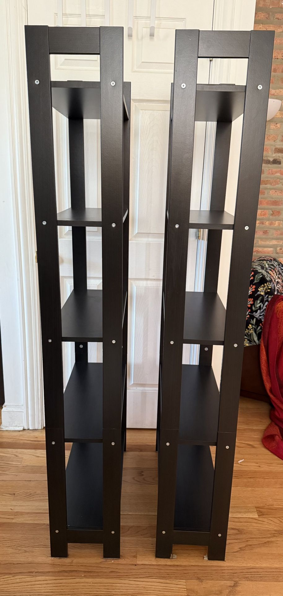 2 Bookcases