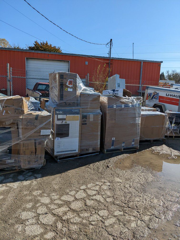 L@wes load SUPER SALE  pallets from $150 & up pallets Dont miss out just arrived Financing available