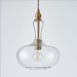 (Brand New in Box)
Glass Pendant Light Vintage Brass Kitchen Island Pendant Light with Clear Glass Shade for Dining Room Kitchen Entrance Stairs /A4-