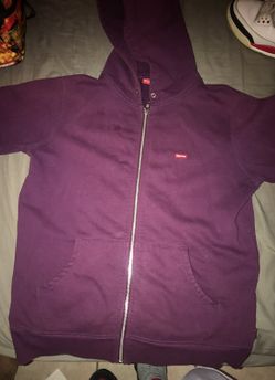 Supreme hoodie