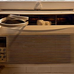 Window AC Unit