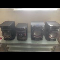LG Mini HiFi Shelf System