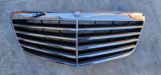 2007-2009 Mercedes-Benz E-Class Grille 