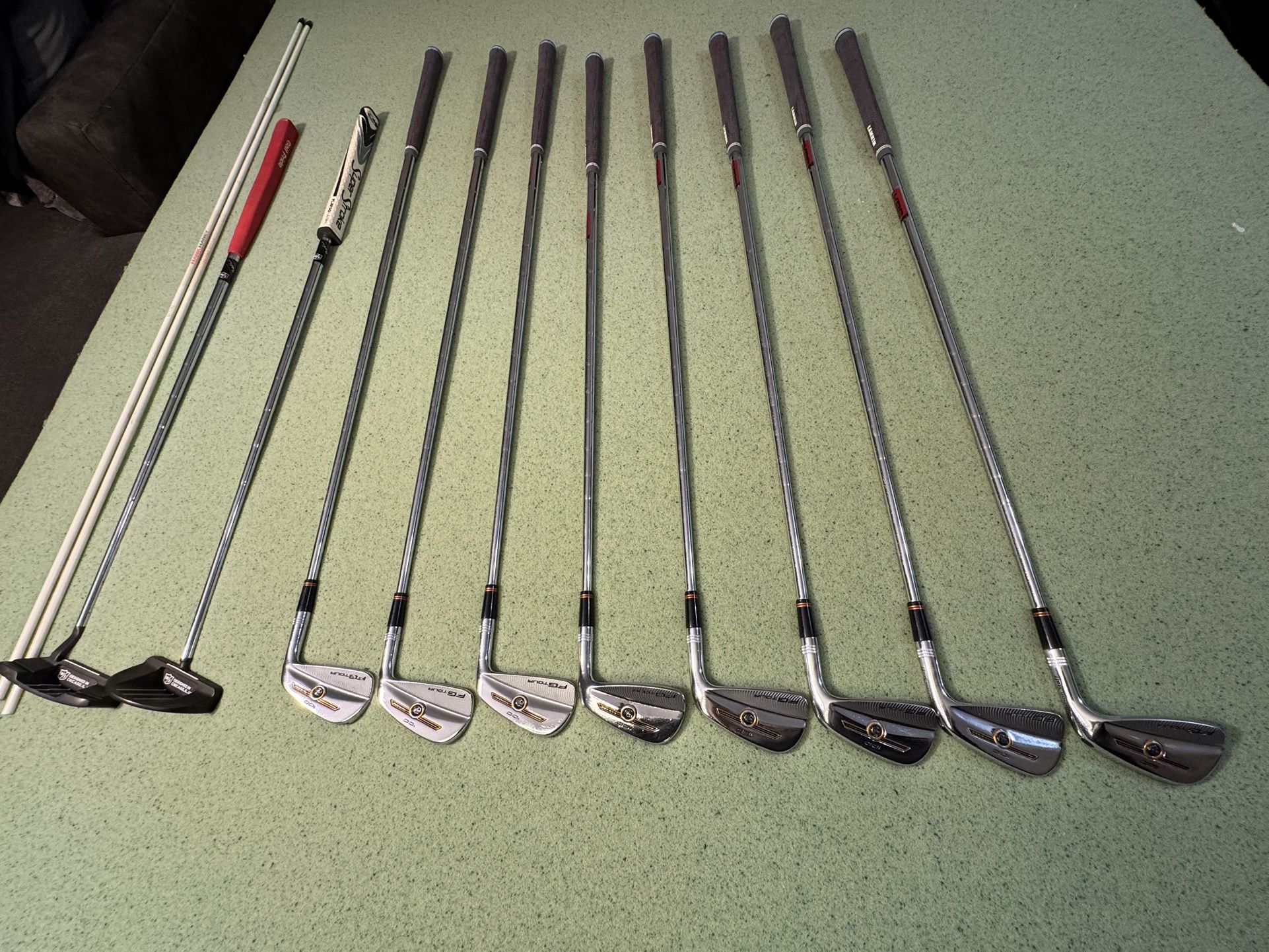 Wilson Staff FG Tour 100 4 PW Golf Clubs