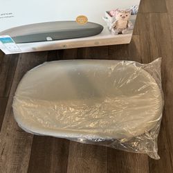 Hatch Grow Baby Smart Changing Pad & Weight Scale