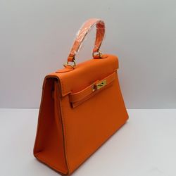 Elegant Quality Leather Handbags 