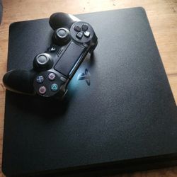 500gb Slim PS4 