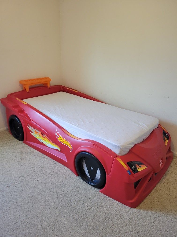 Step 2 HOTWHEELS Car Bed For Kids/Toddlers, Fits a Twin Size Or Crib Mattress