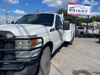 2012 Ford F350 Super Duty Super Cab & Chassis