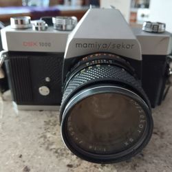 MAMIYA/ SEKOR DSX 1000 VINTAGE 135mm CAMERA