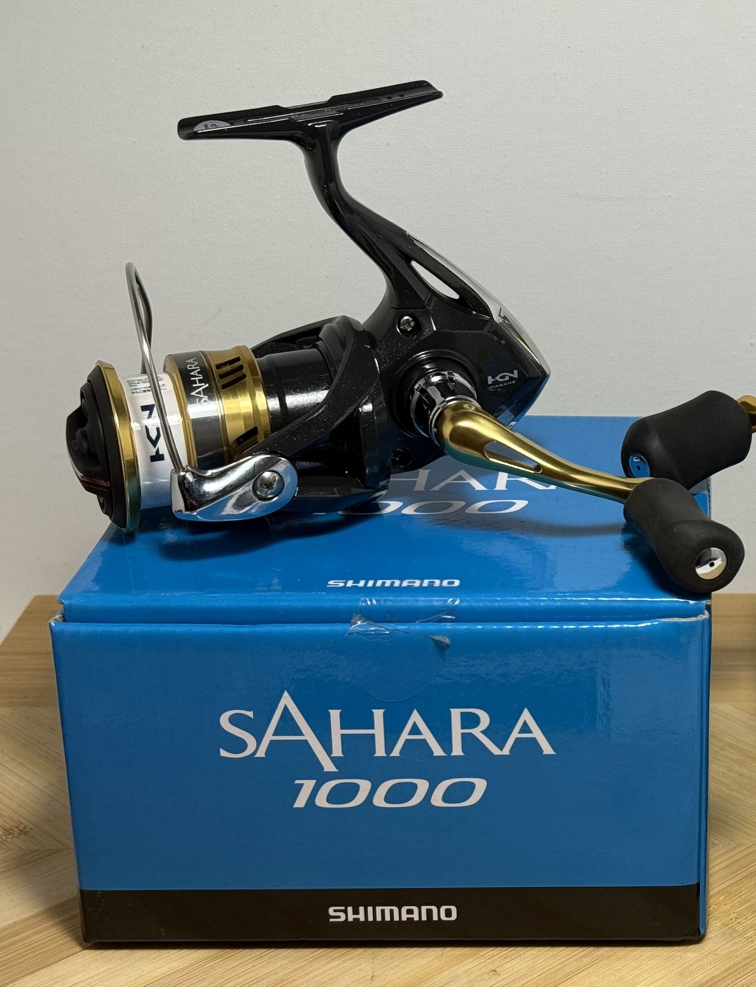 (New in Box) Shimano Sahara 1000 Spinning Fishing Reel