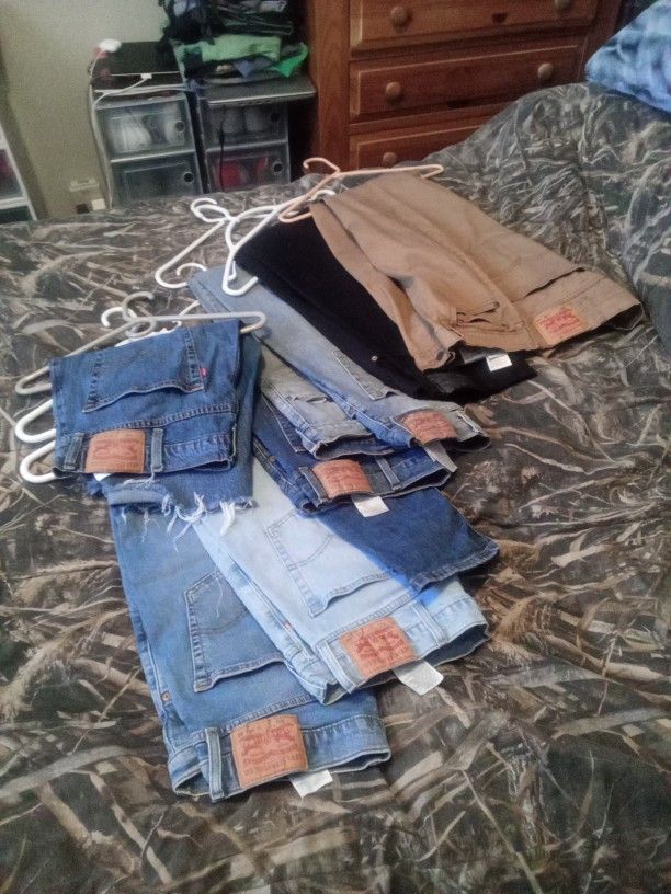 Levi's Jeans And Jean Button Up 